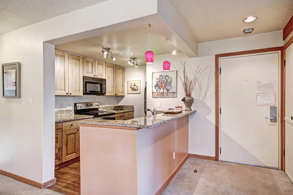 2019 Lodgepole Condo - thumb 2