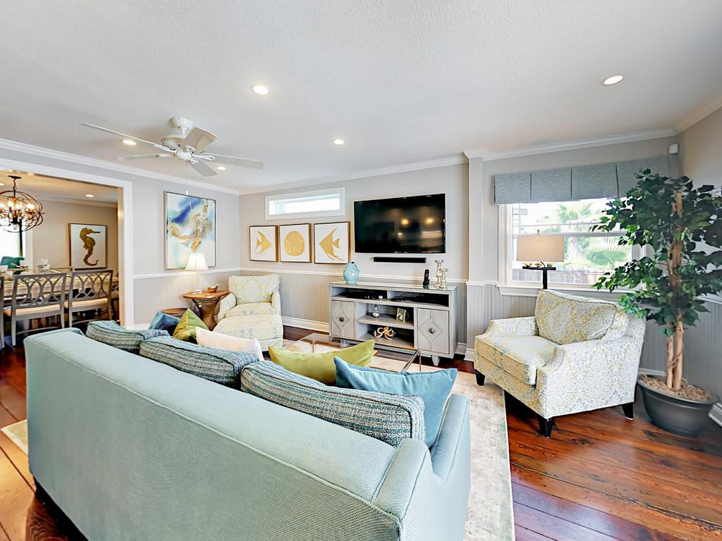 2611 Avenue Q Home - thumb 1