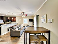 2724 Kashton Dr Home Accommodation Los Angeles