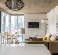 2BR Brand New Executive Luxury Suite w/ Rooftop Pool, Gym and Balcony by ENVITAE - Accommodation Los Angeles