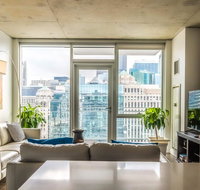 2BR/2BA Brand New Executive Luxury Suite w/ Rooftop Pool, Gym and Balcony by ENVITAE - Accommodation Los Angeles