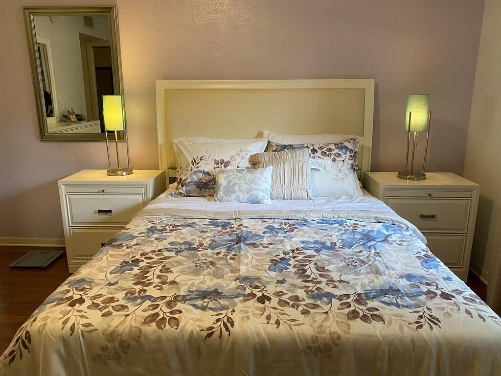 3 Bedrooms/2 Baths Duplex In Westlake Austin - thumb 0