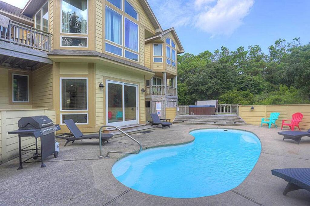 3050 - Whispering Pines - thumb 0