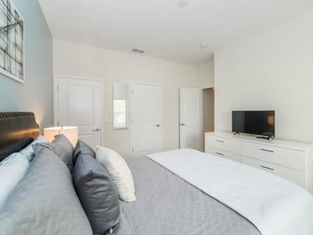 3076 Juliet Drive - thumb 1