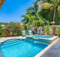 3b Allure w/Heated Pool  Jacuzzi 5min to Beach - Accommodation Los Angeles