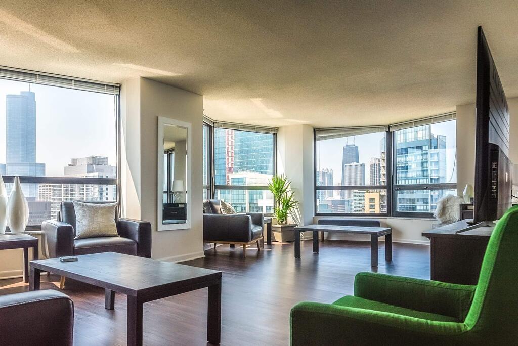 3BR Premium Executive Penthouse W/ Pool & Parking - thumb 0