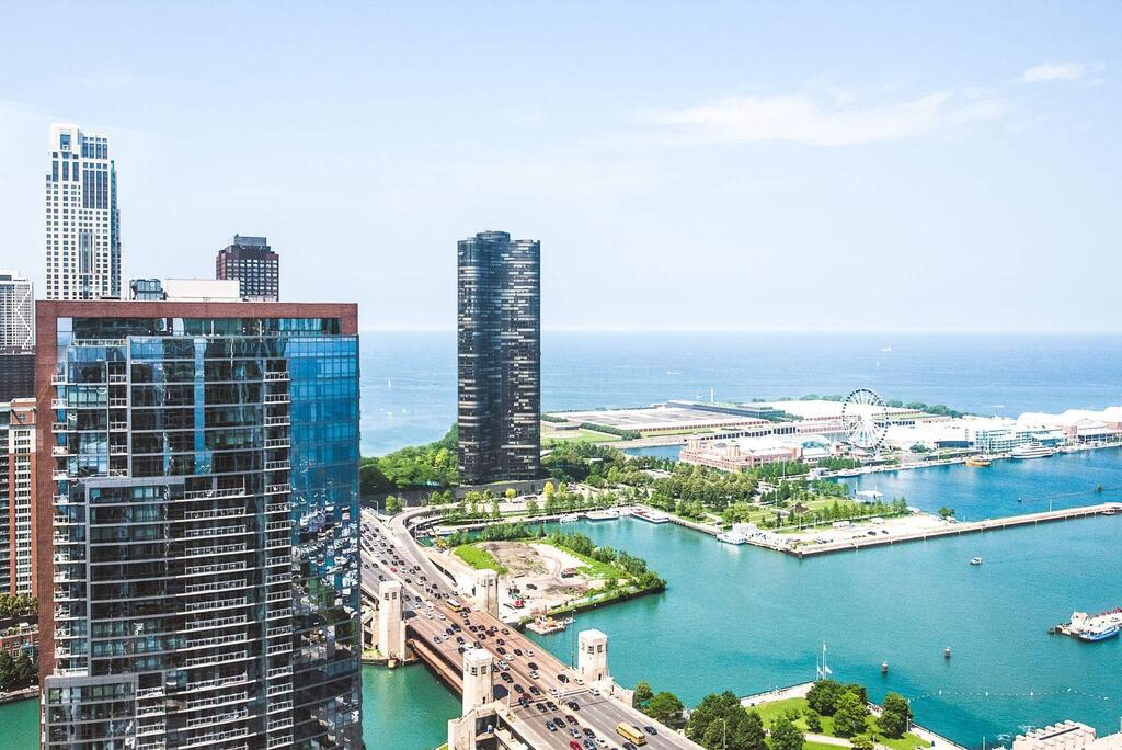 3BR Premium Executive Penthouse W/ Pool & Parking - thumb 2