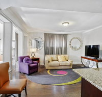 3rd Flr Sleeps 12 Near Hyde Pk Lake Cannabis OK - Accommodation Los Angeles