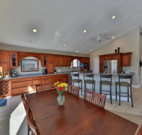 461 Balsh Home - Accommodation Los Angeles