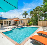 4B/3B Gem w/Heated Pool/Jacuzzi - Steps to Beach - Accommodation Los Angeles