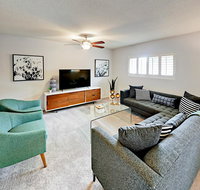 8226 E Northland Dr House - Accommodation Los Angeles