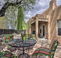 Adobe House w/Patio 1.6 Mi. to Santa Fe Plaza - Accommodation Los Angeles