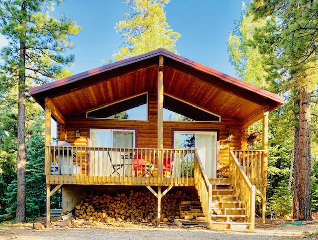 Adventure Awaits 3King Bed,2Bath Log Cabin In Heart Of Duck Creek Village! - thumb 0