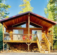 Adventure Awaits 3King Bed,2Bath Log Cabin in heart of Duck Creek Village! - Accommodation Los Angeles