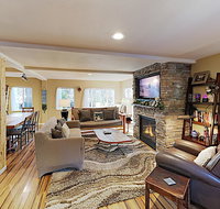 All-Season Getaway - Serene Backyard w/ Hot Tub home - Accommodation Los Angeles