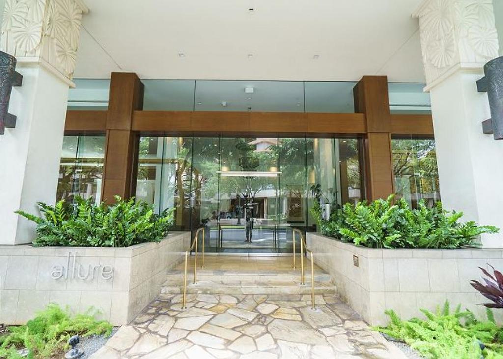 Allure Waikiki (AW04) - thumb 0