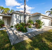 Amazing Conservation View From Pool- Game Room! Home - Accommodation Los Angeles