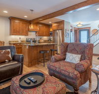 Andora Villa on Trail Creek, walk to town - Accommodation Los Angeles