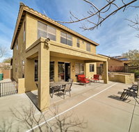 Anthem Family Home with Outdoor Fire Pit & Patio! - Accommodation Los Angeles