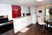Art deco pad modern touches near French Quarter Accommodation Los Angeles