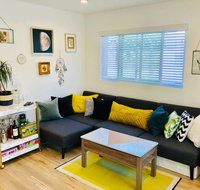 ARTBNB // NEW // poolVIEW // business // LAX // ECO // kingBED - Accommodation Los Angeles