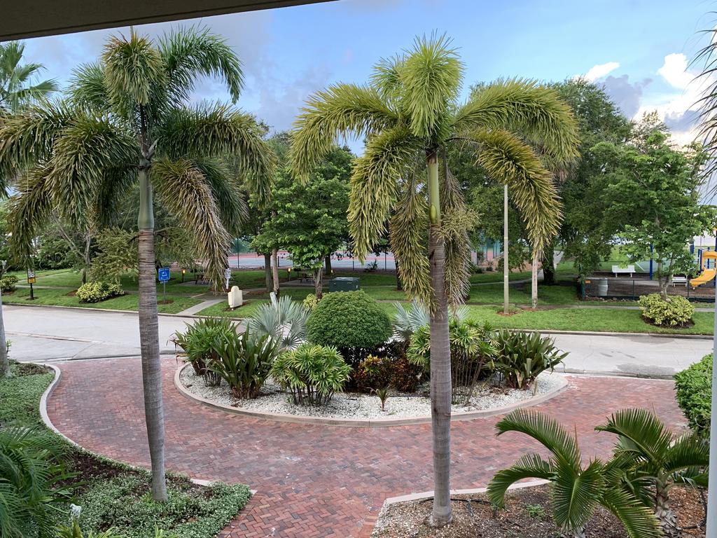 Bayside Retreat - thumb 1