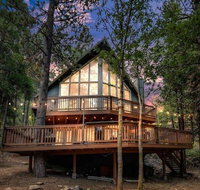 Bear Knuckle, Large Outdoor Space and Lake Access - Accommodation Los Angeles