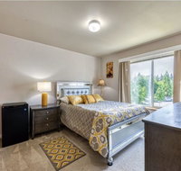 Beautifully and tastefully renovated 6BR 3bath house - Accommodation Los Angeles