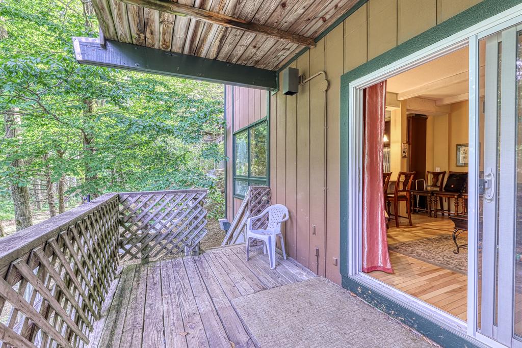 Bee Branch 01 - thumb 0