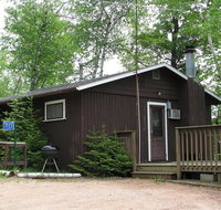 Birchwood Resort #11 - Hiller Vacation Homes cottage - Accommodation Los Angeles