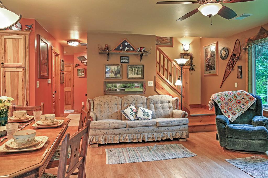 Birnamwood Cottage With Deck And River Views! - thumb 2