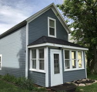 Blue House - Accommodation Los Angeles