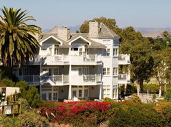 Blue Lantern Inn, A Four Sisters Inn