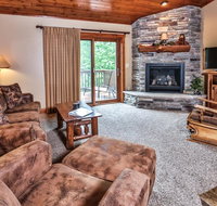 Blue Spruce - Serenity Bay Resort cabin - Accommodation Los Angeles