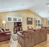 Borrowed Thyme - Accommodation Los Angeles