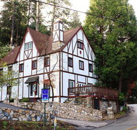 Bracken Fern Manor - Accommodation Los Angeles