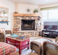 Bridgepoint Condominiums, on Creek, Walk to Town - Accommodation Los Angeles