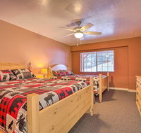 Bright & Cozy Duck Creek Cabin By Top Attractions! - Accommodation Los Angeles