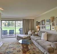 Bright and Airy Napa Condo with Patio on Golf Course! - Accommodation Los Angeles
