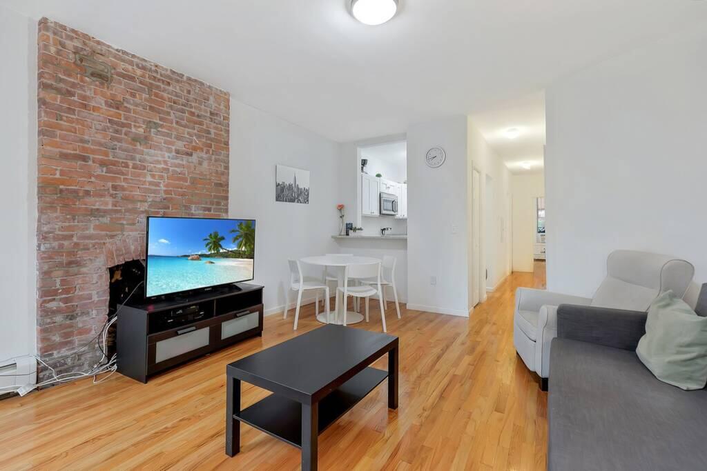 Bright And Clean 1BR - 15min To NYC - thumb 2