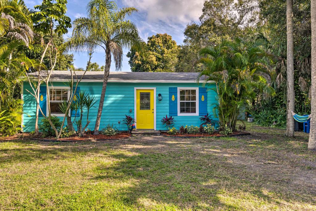 Bright Cottage, Walk To Sunset View & Dining! - thumb 2