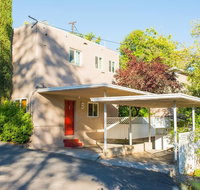 Bullion Street Cottages. 1/2 Block Walk to All B - Accommodation Los Angeles