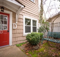 Bullion Street COTTAGES. 1/2 BLOCK WALK TO ALL D - Accommodation Los Angeles