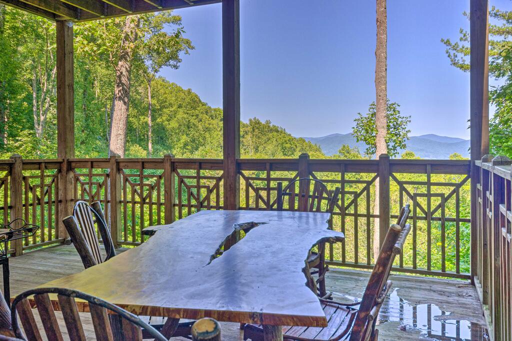 Burnsville Mtn Condo With Private Deck & Views! - thumb 0