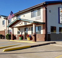 Cassville Four Seasons Inn  Suites - Accommodation Los Angeles