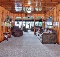 Cedar - Serenity Bay Resort cabin - Accommodation Los Angeles