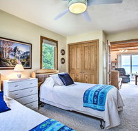 Cedar Cottage Private Beach on Lake Leelanau - Accommodation Los Angeles