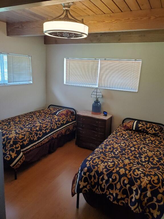 Chapel Hill Desirable 4 Bed, 2 Bath Single Family Residences With And Without A Pool - thumb 3
