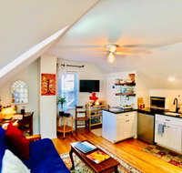 Charming and Convenient Guest Suite minutes to UVA - Accommodation Los Angeles