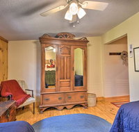 Charming Cottage w/ Deck - 1.5 Mi to Downtown - Accommodation Los Angeles